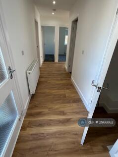 Spinney Drive, Ellesmere Port, CH66 photo 5