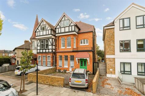 26 Mesaline Avenue-2.jpg