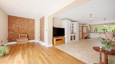 Kitchen/living/diner