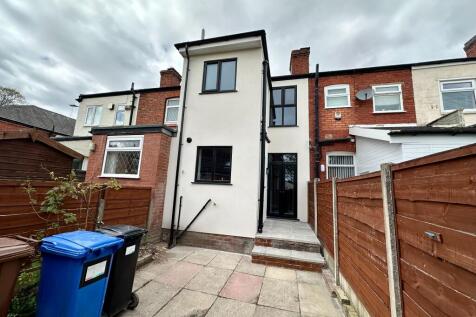 Cherry Tree Lane, Great Moor, Stockport, SK2 photo 3