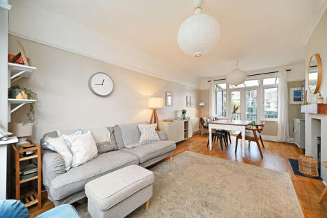 Open Plan Living / Dining