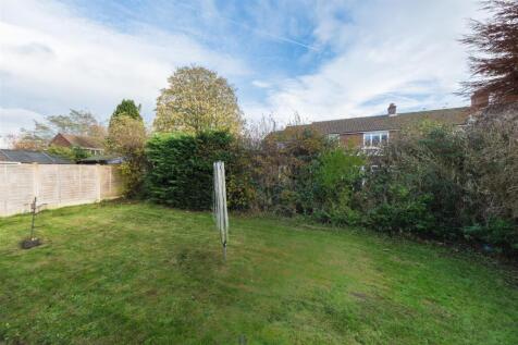 3 Chestnut Close-026.jpg