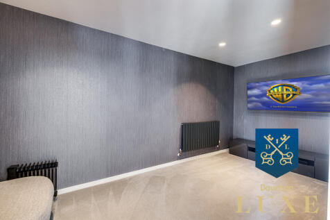 Logo Luxe (34 of ...