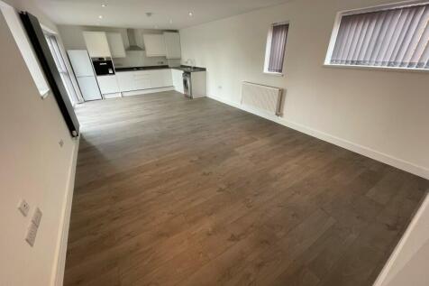 a Broadway East, Carlton, Nottingham photo 3