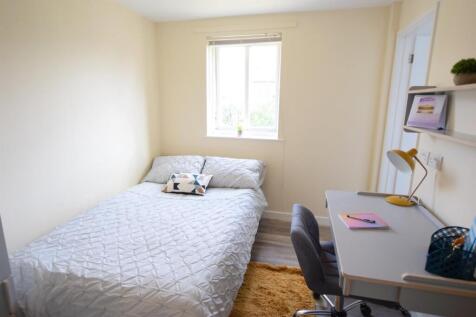 27/28 - Brayford Court -  Apt 20 - Student Apartment photo 4