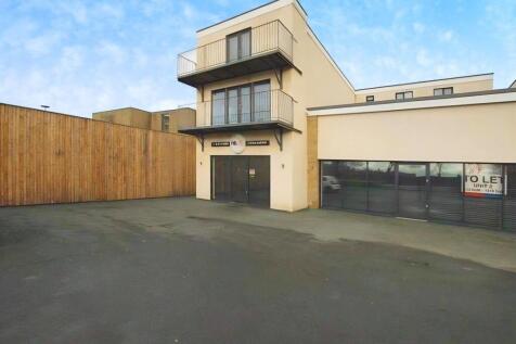 48abcada-Queensbury 20Court.jpg