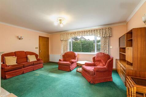4 Shawpark Drive Selkirk 11.JPG