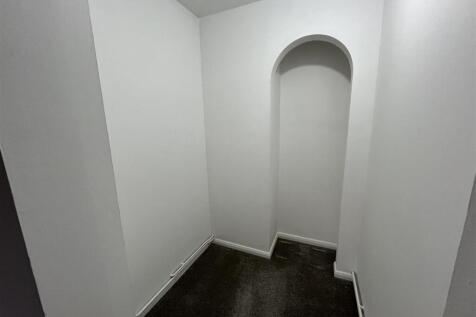 Alexandra Court, Bridport photo 5