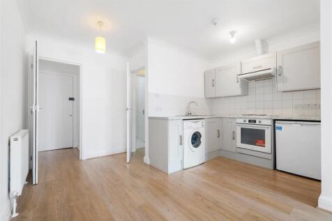 Maple Court-4.JPG