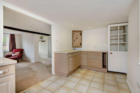 8667143-interior1...