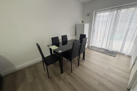 Lewis Road, Southall photo 5