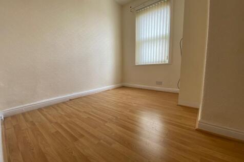 Dimsdale Parade East, Newcastle-under-Lyme, ST5 photo 4