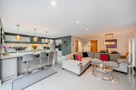 kitchen living diner.jpg