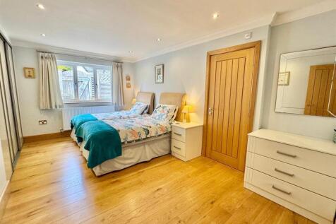 PHOTO-2025-06-05-23-24-41 (48).jpg