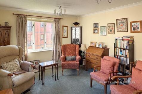 12 Oaktree Ct Kettering-7.jpg