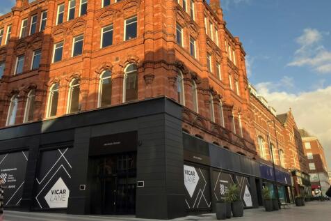 6878 Vicar Lane.jpg
