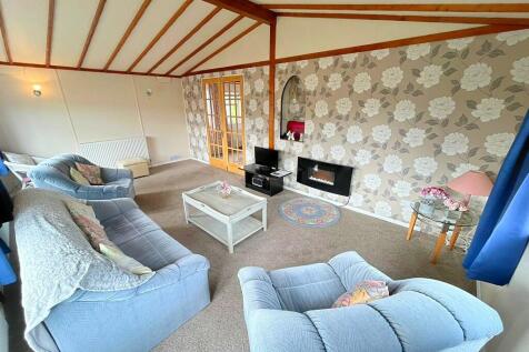 Lounge to double ...