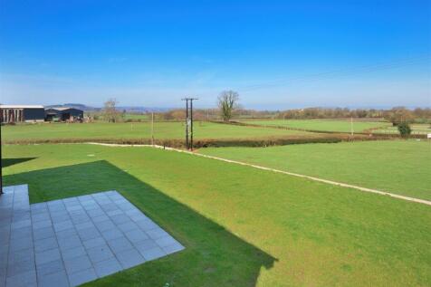 5 Exchequer Court Thruxton (March 2026) (11).jpg