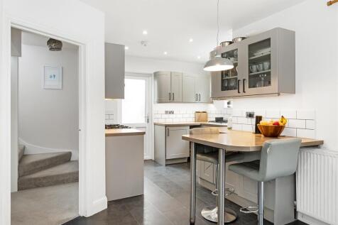 Kitchen/Breakfast Area