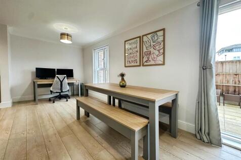 8b78a77d--4330-AFA9-84EFF759972B-60458-000010E4521