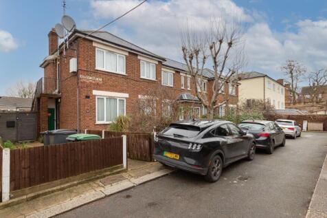 10 Nursery Court, Tottenham, London, N17 8AR
