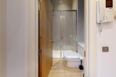 F7-Carlton-Chambers-