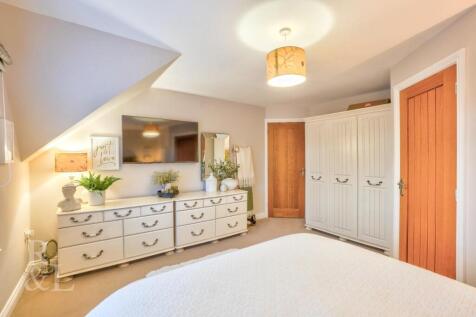 2B Mount Road (15).jpg