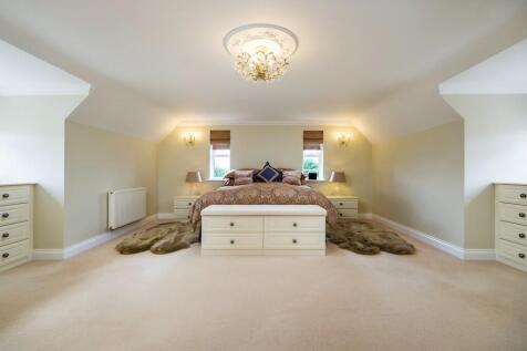 1440px-Brookside ...