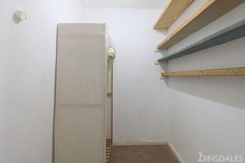 Walk in Cupboard