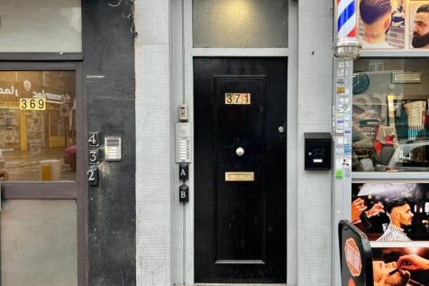 Secure entrance in a vibrant high street locati...