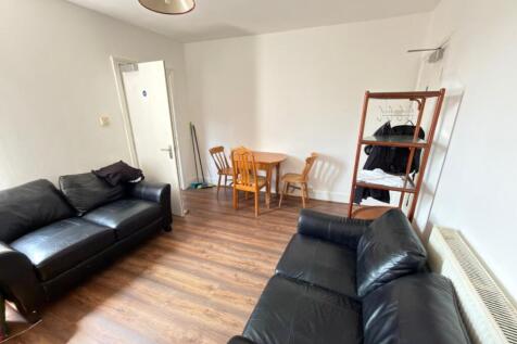 Available 1 Room - Cumberland Street, Worcester, WR1 1QE photo 3
