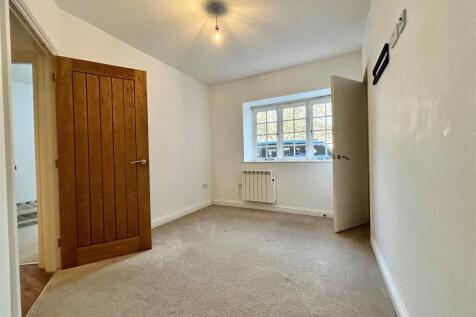 Spitalgate Lane , Cirencester photo 3