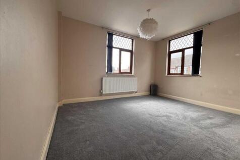 Essex House, 1 Harold Court Road,, ROMFORD photo 2