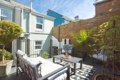 Rear Garden...