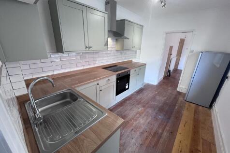 Cyril Street West photo 3