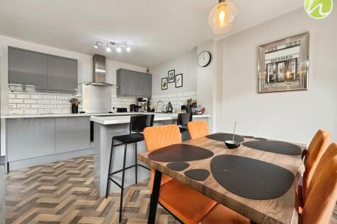 Open Plan Living/ Kitchen