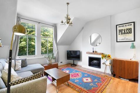 Living room...jpg