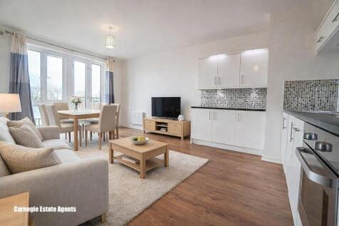 Reception room/kitchen