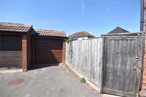 Garage/Parking