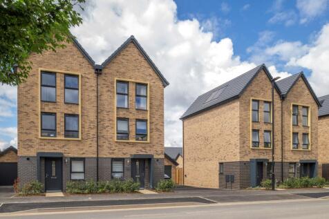 Outside view of the Willesley three bedroom home at Canalside