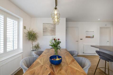 Hailwood Drive, TN8 6FP 013.jpg