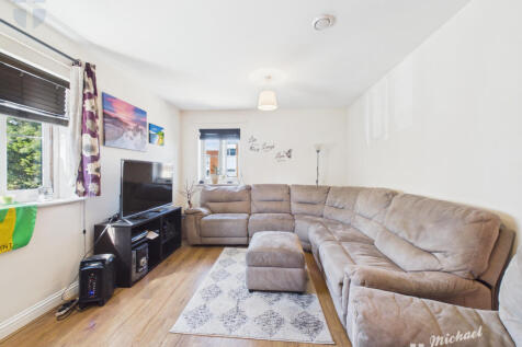 CAM03218G0-PR1137-STILL006