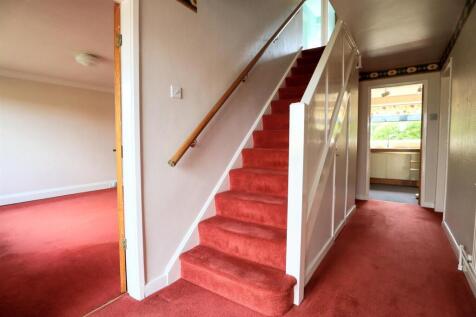 Entrance hallway.jpg