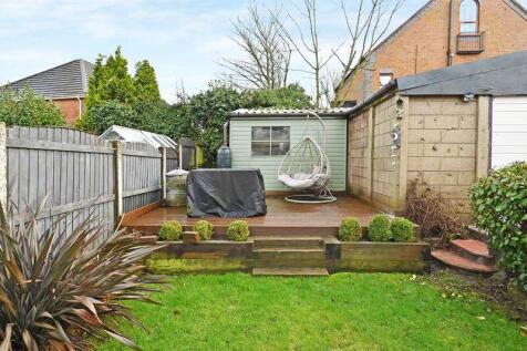 REAR GARDEN PATIO AREA