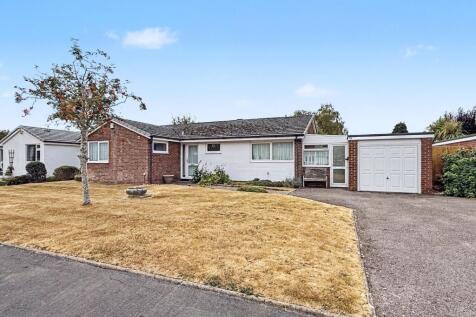 Ferndown, BH22 - property photo