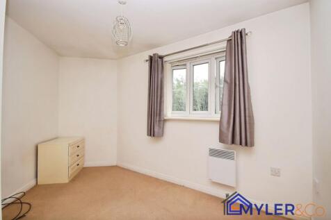 Lingwell Park, Widnes, WA8 photo 5