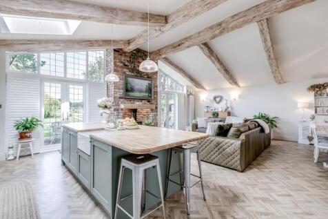 Lounge / Diner / Kitchen