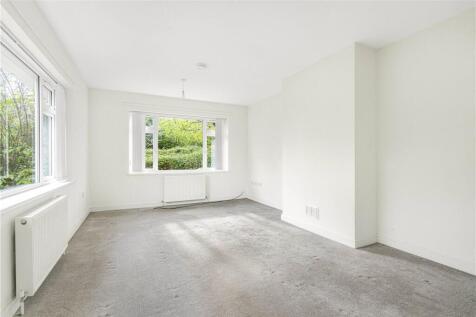 Cromwell Lane, Burton Green, Kenilworth, Warwickshire, CV8 photo 3