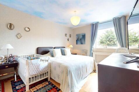 Property for sale in Waterside Point by Barrain Lo