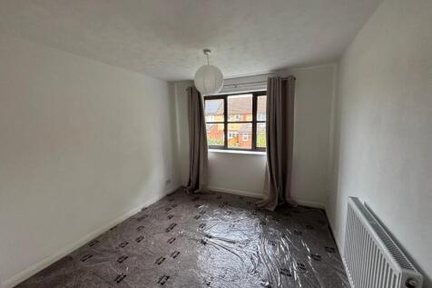 Pennycress Way, Newport Pagnell, MK16 photo 4